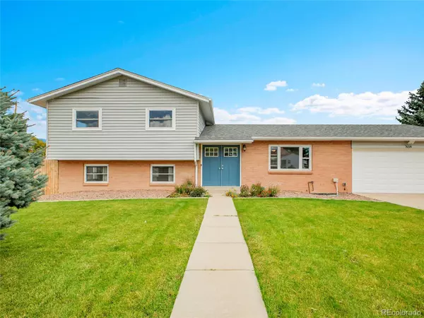 7658 Carolyn DR, Castle Rock, CO 80108