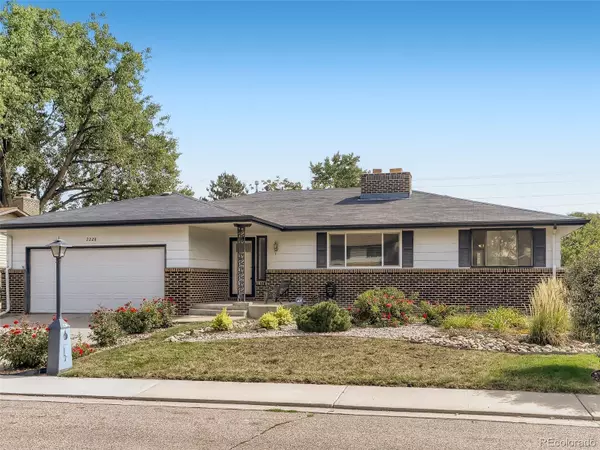 2228 Dunbar CT, Longmont, CO 80501