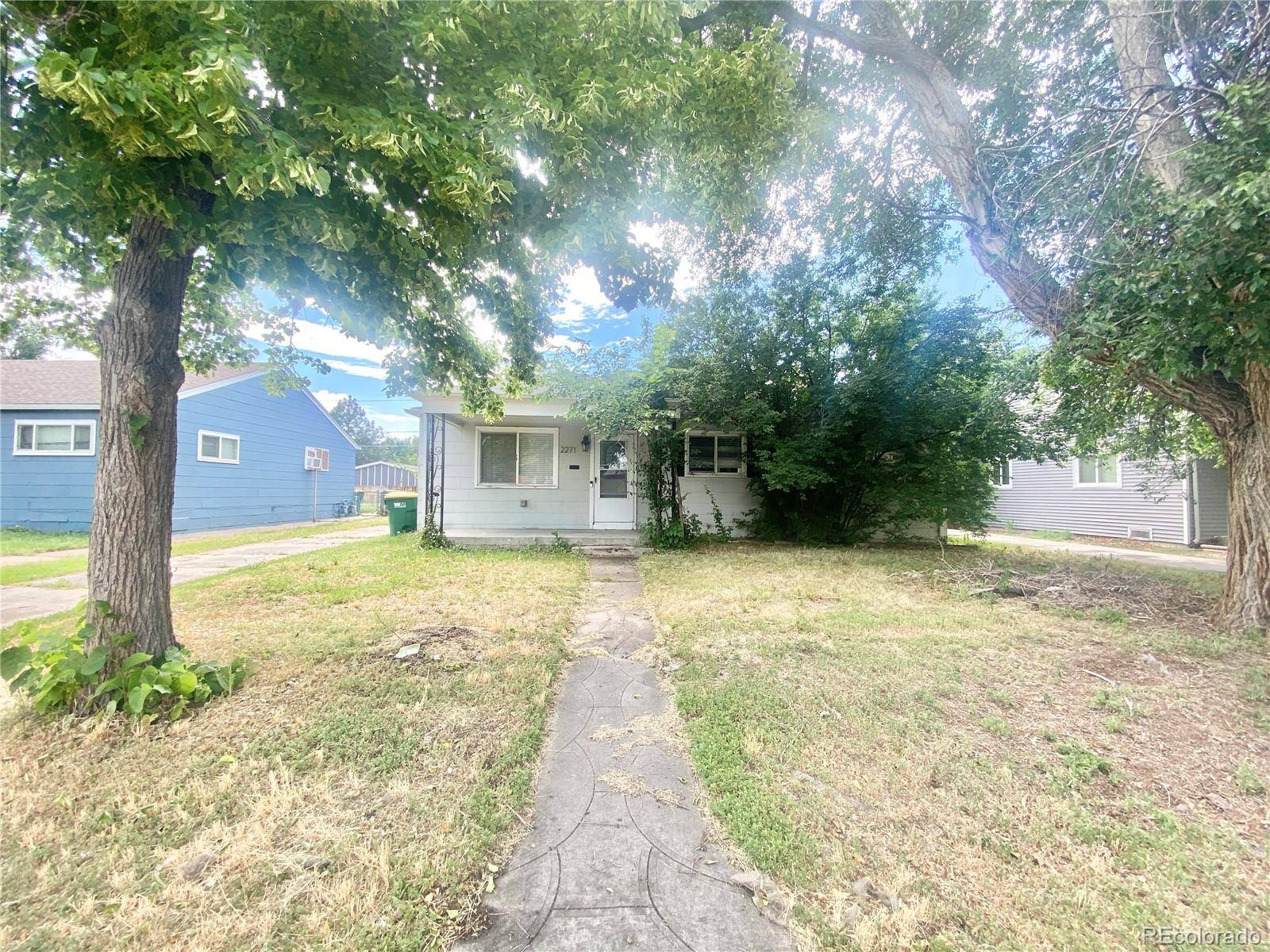 2271 Newark St ST, Aurora, CO 80010