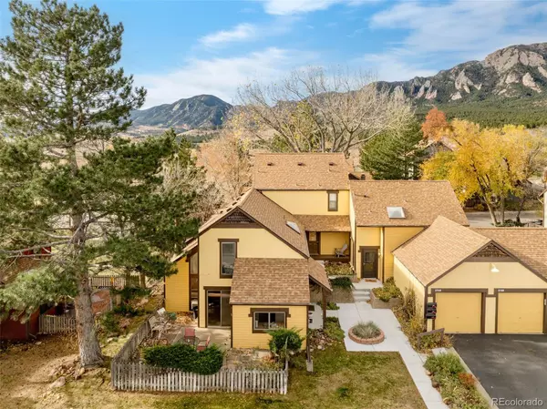3760 Smuggler PL, Boulder, CO 80305
