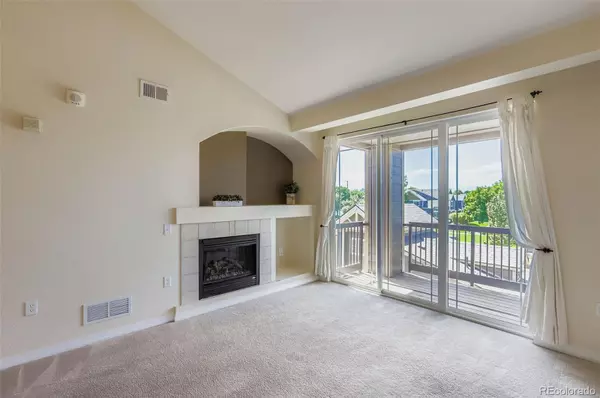 Longmont, CO 80504,804 Summer Hawk DR #10304