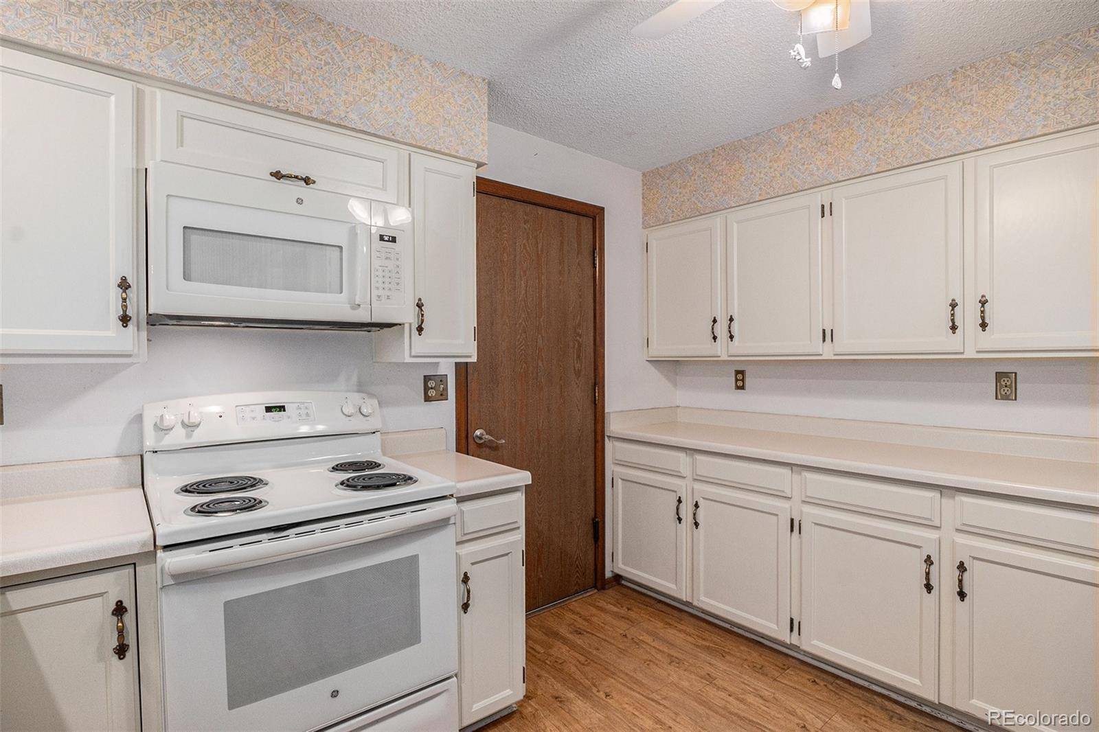 Littleton, CO 80122,523 E Long CT