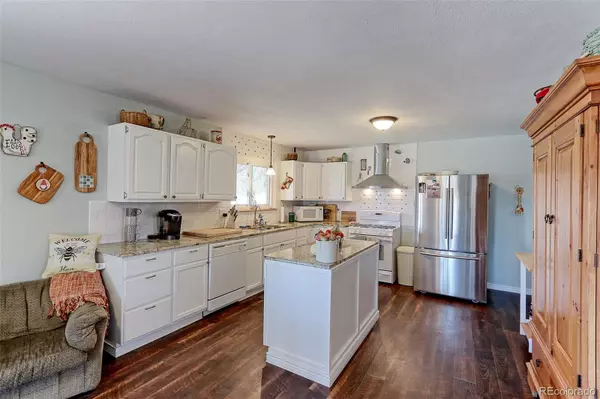 Broomfield, CO 80023,15545 Lipan ST