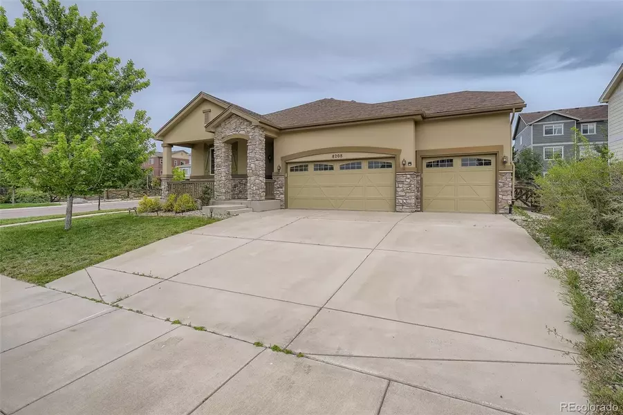 8208 Hollygrape LN, Colorado Springs, CO 80927