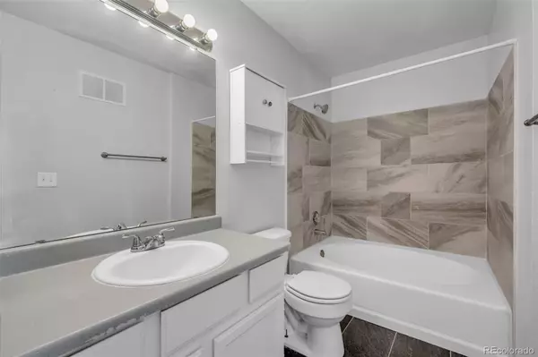 4460 S Pitkin ST #120, Aurora, CO 80015