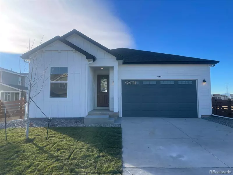 828 Goodrich Peak ST, Erie, CO 80516