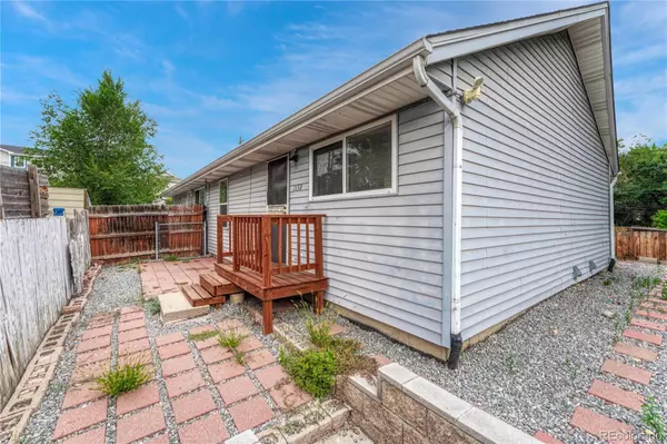 1158 S Navajo ST, Denver, CO 80223