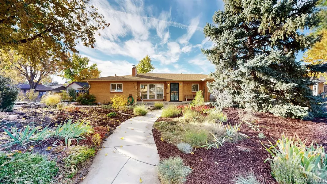 1750 W Crestline DR, Littleton, CO 80120