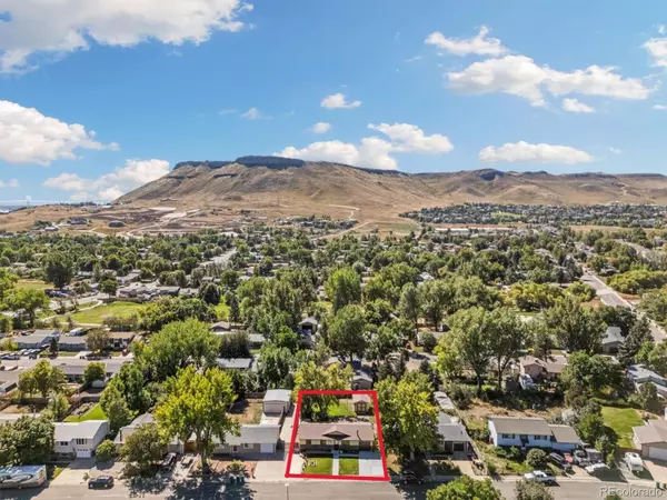 Golden, CO 80403,19064 W 61st PL