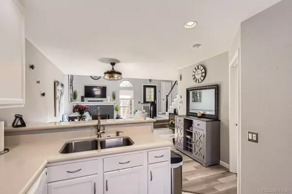 Littleton, CO 80120,2890 W Long CIR #A