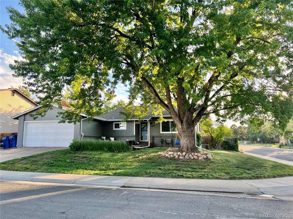 8593 Everett CT, Arvada, CO 80005