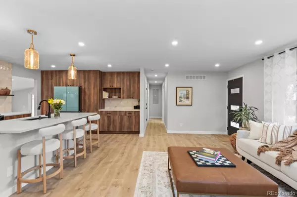 Denver, CO 80222,1711 S Forest ST