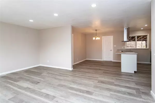 Colorado Springs, CO 80911,1213 Evergreen DR