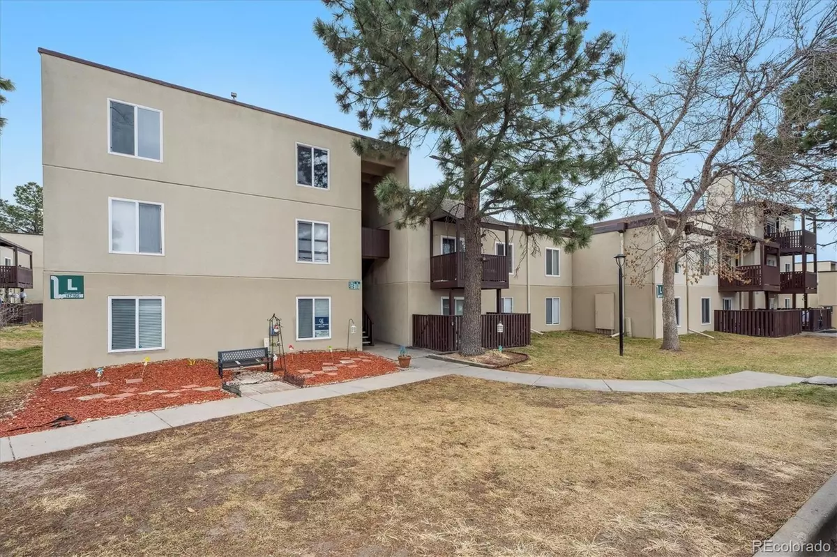 Denver, CO 80231,9995 E Harvard AVE #166