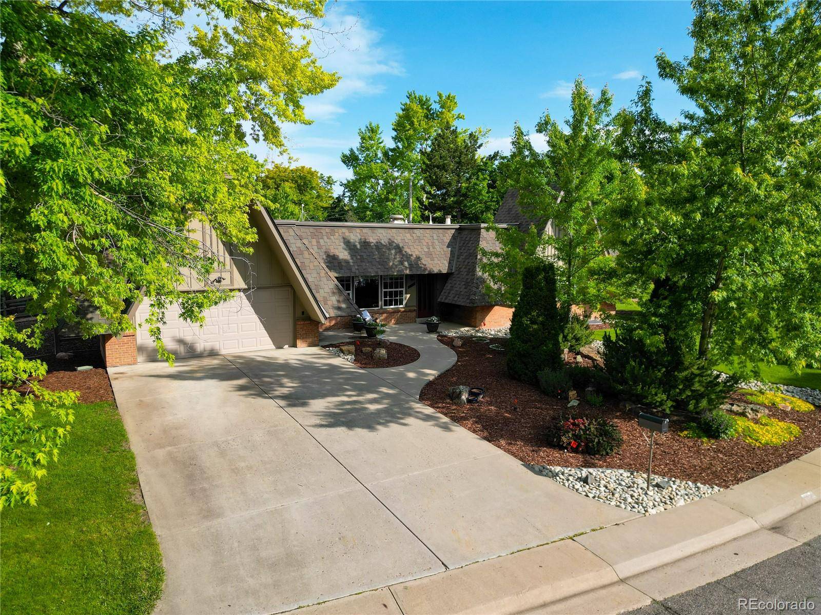 5320 W Quarles DR, Littleton, CO 80128