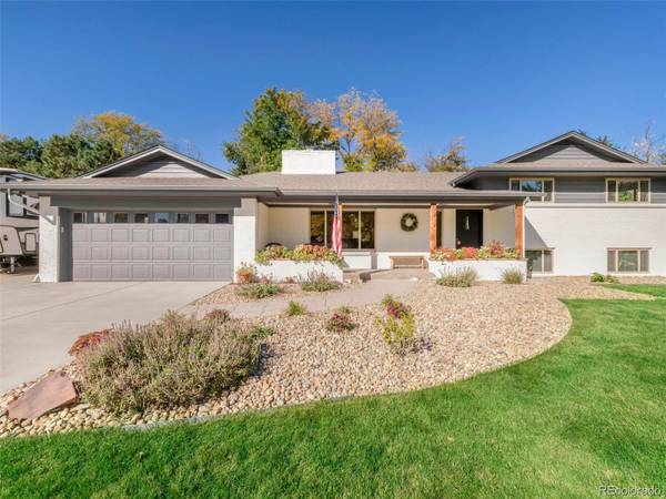 765 Crescent LN, Lakewood, CO 80214