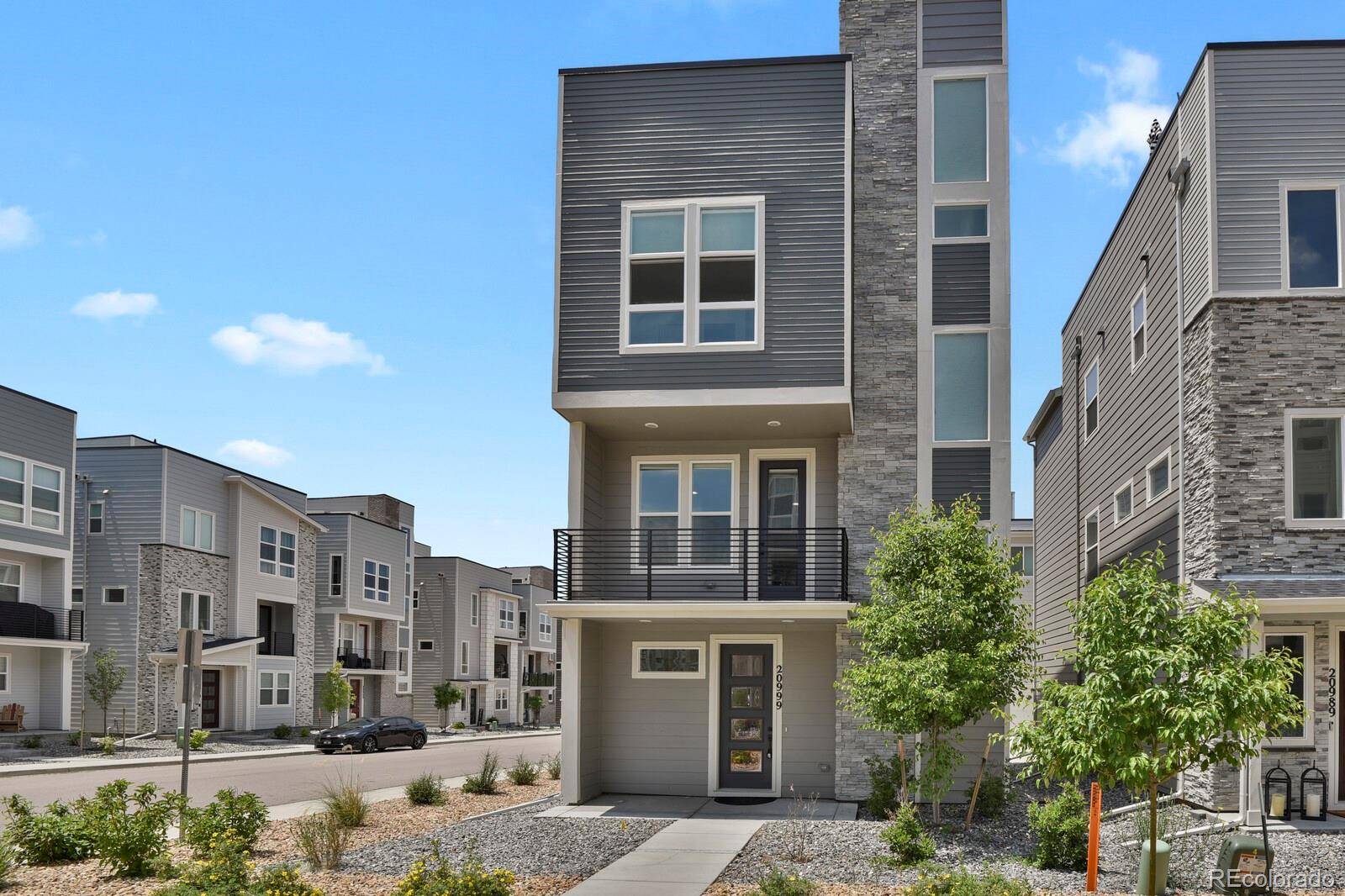 20999 E Quincy DR, Aurora, CO 80015