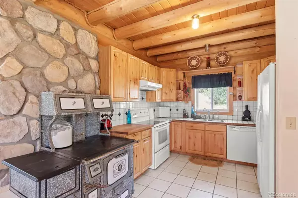 Westcliffe, CO 81252,407 Dilley LN