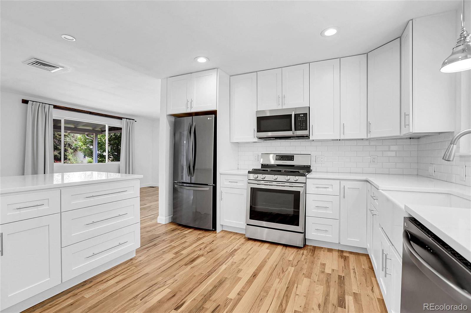 Littleton, CO 80120,2054 W Arbor AVE