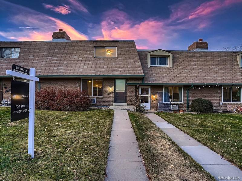 7771 W Glasgow PL, Littleton, CO 80128