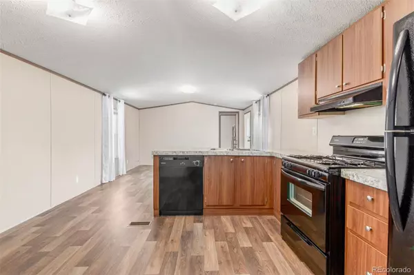 Colorado Springs, CO 80907,720 4th ST