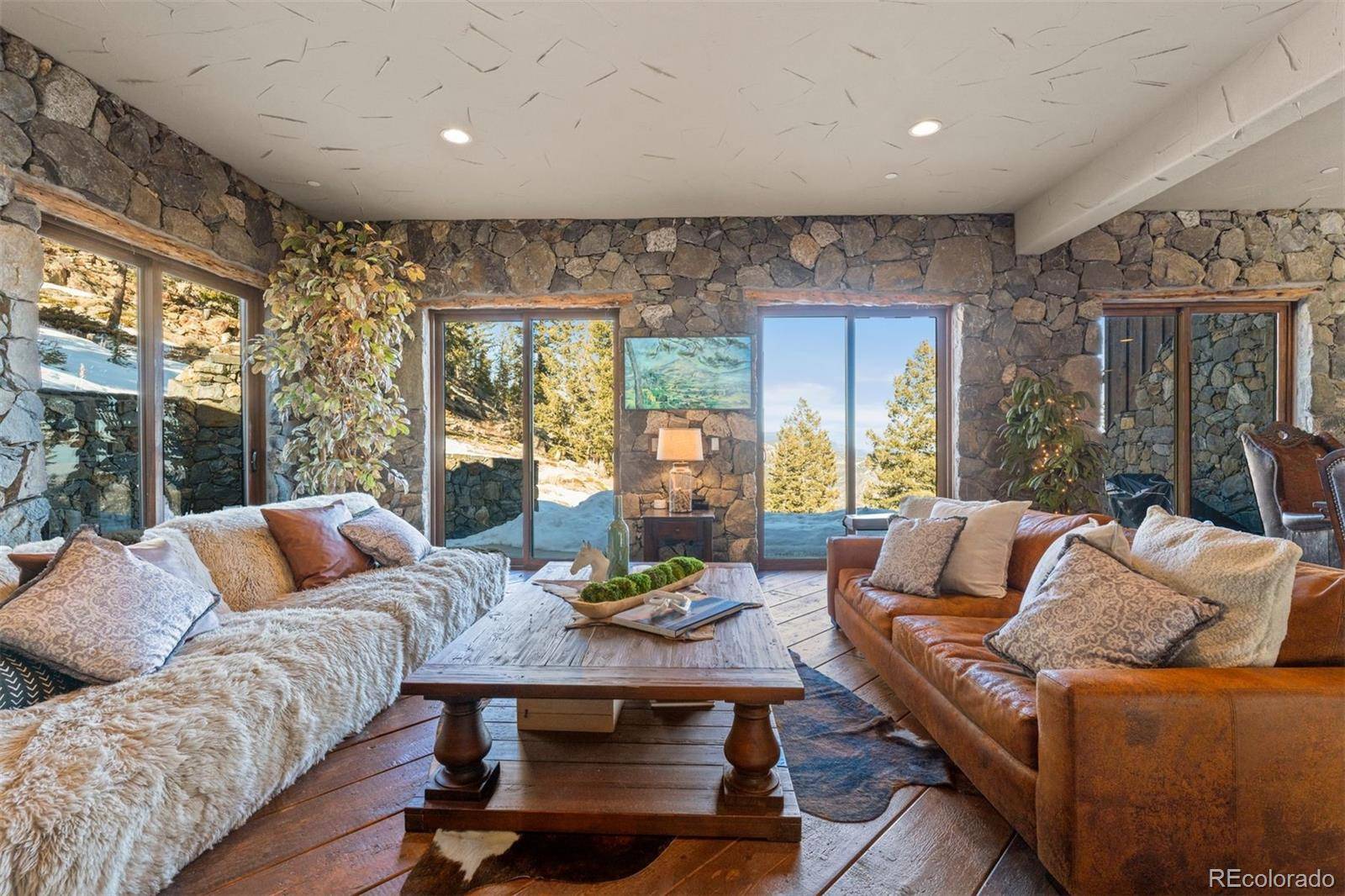 Evergreen, CO 80439,142 Outpost LN