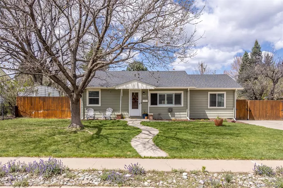 4825 S Delaware ST, Englewood, CO 80110