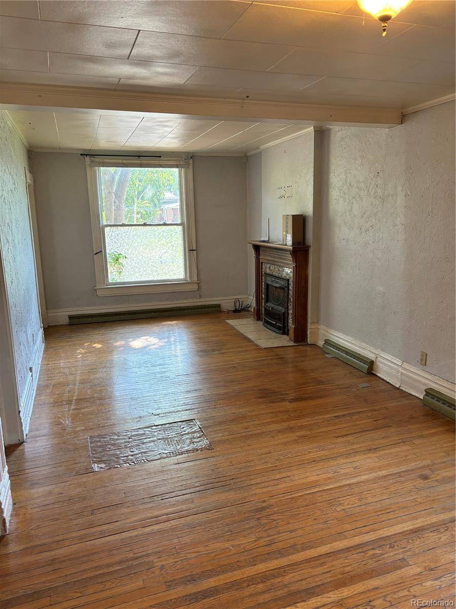 Denver, CO 80209,555 S Logan ST