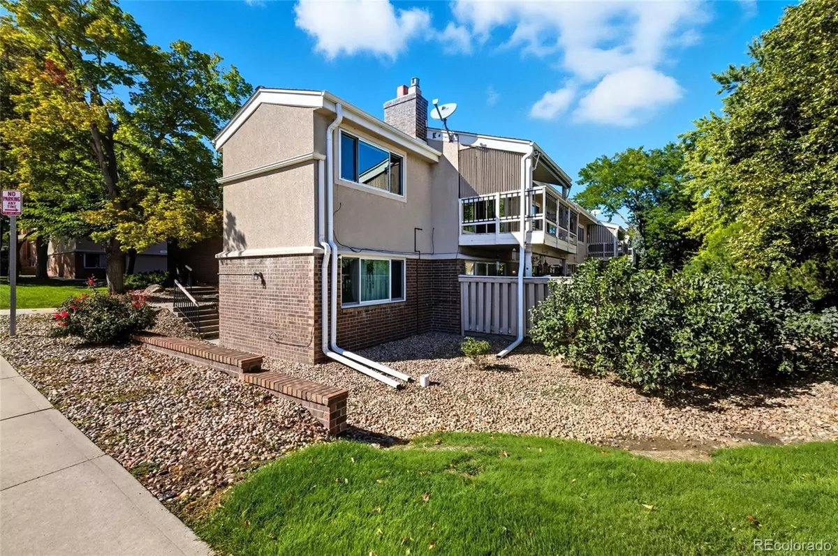 Denver, CO 80224,6901 E Girard AVE #B