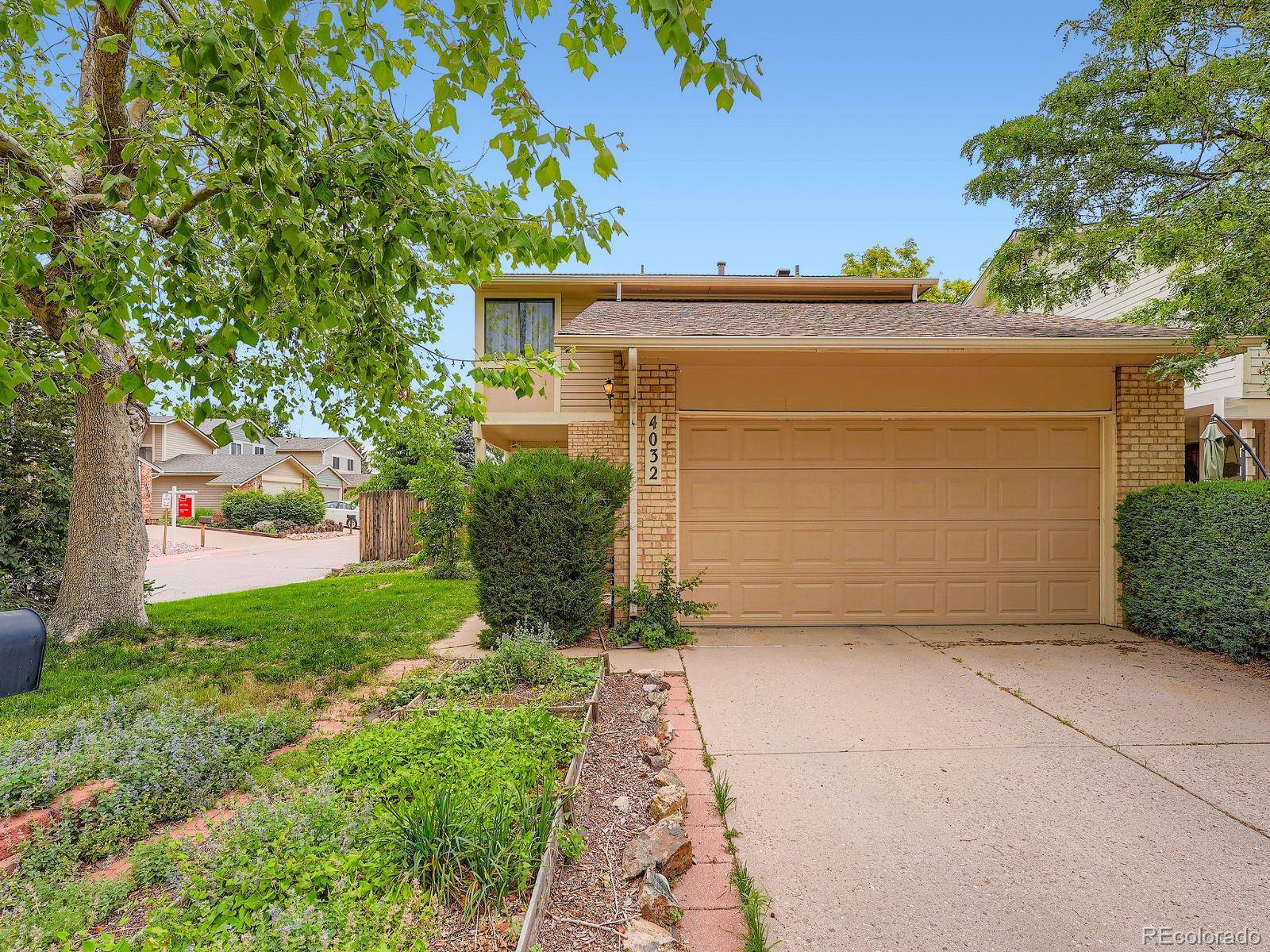 4032 S Atchison WAY, Aurora, CO 80014