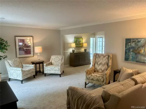 Denver, CO 80222,2907 S Locust ST