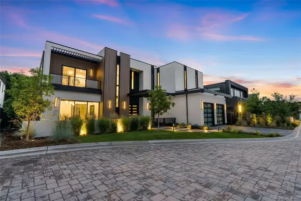 2821 E Cedar AVE #17,  Denver,  CO 80209