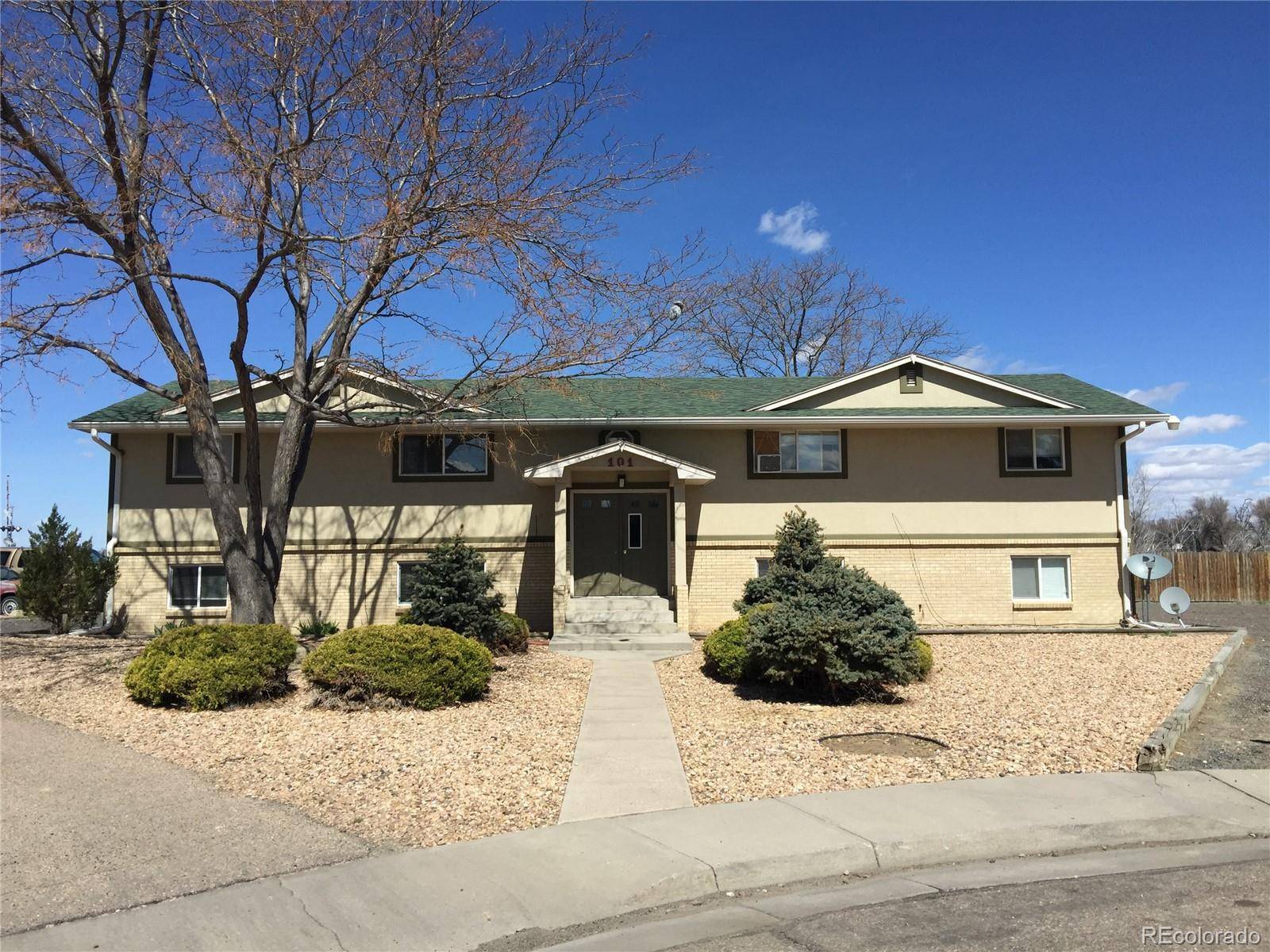 101 Lowell PL, Fort Morgan, CO 80701