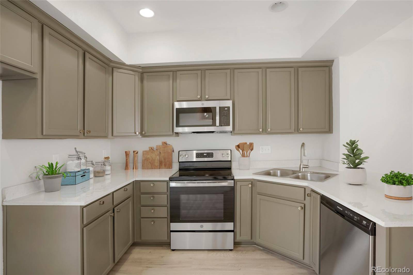 15612 E 96th WAY #10C, Commerce City, CO 80022