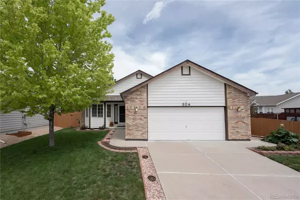 304 Tuckaway CT, Windsor, CO 80550