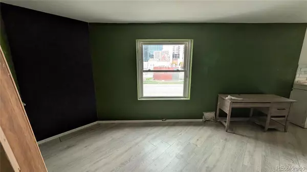 Denver, CO 80205,2120 N Broadway