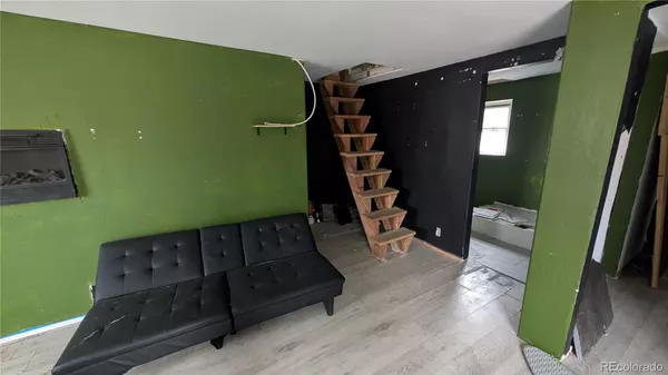 Denver, CO 80205,2120 N Broadway