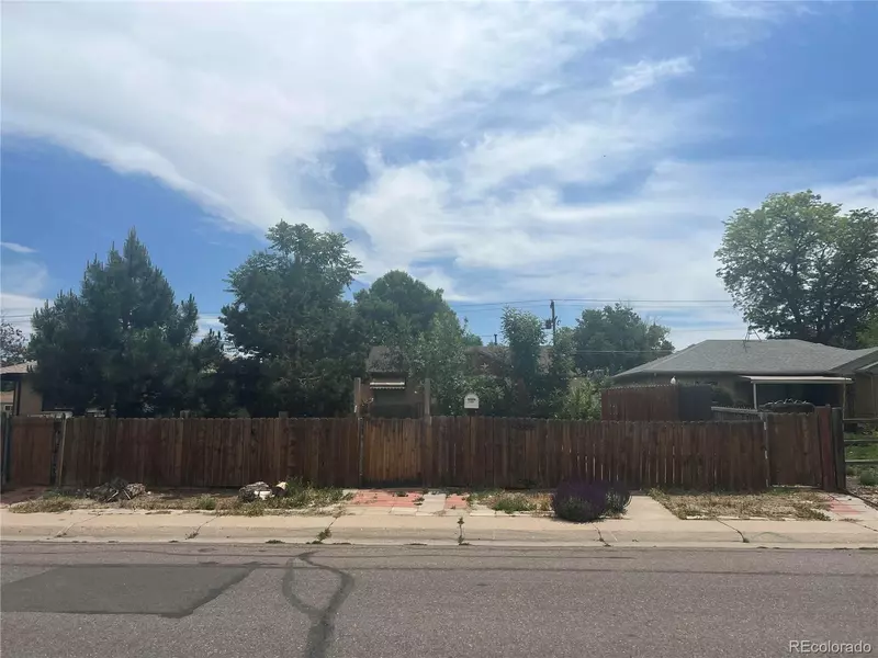 2580 Oneida ST, Denver, CO 80207