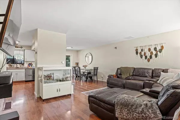 Littleton, CO 80120,5512 S Greenwood ST