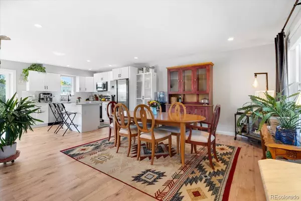 Aurora, CO 80017,15880 E Utah PL