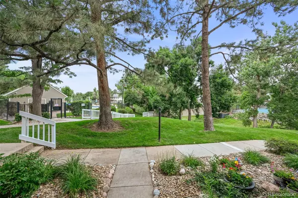 Centennial, CO 80112,7039 E Briarwood DR