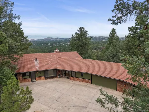 937 Pawnee TRL, Castle Rock, CO 80108