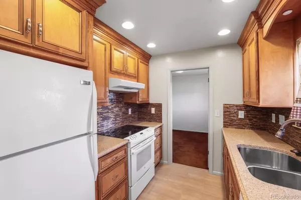 Colorado Springs, CO 80909,1210 Holmes DR