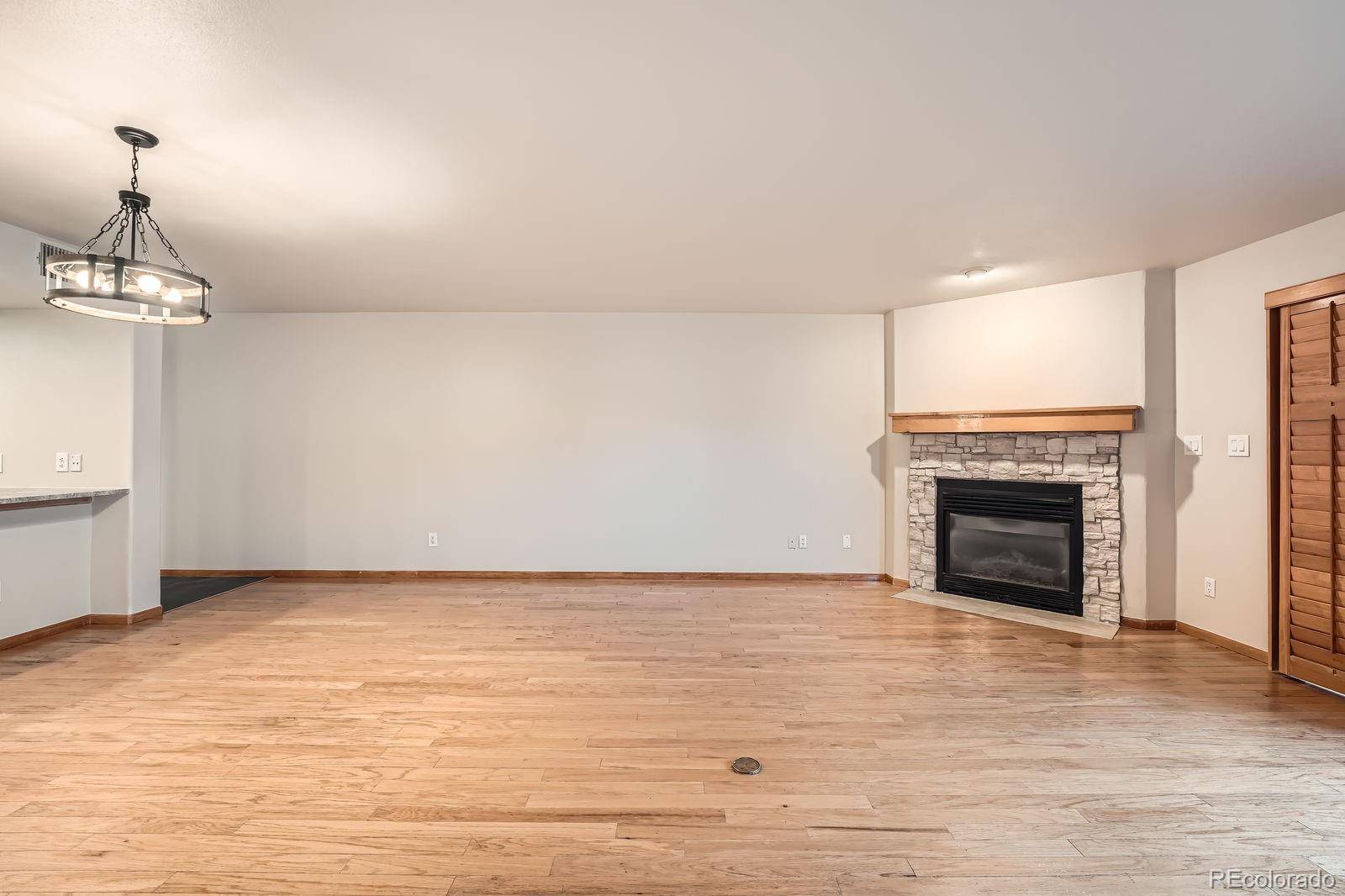 Golden, CO 80401,23678 Pondview PL #D