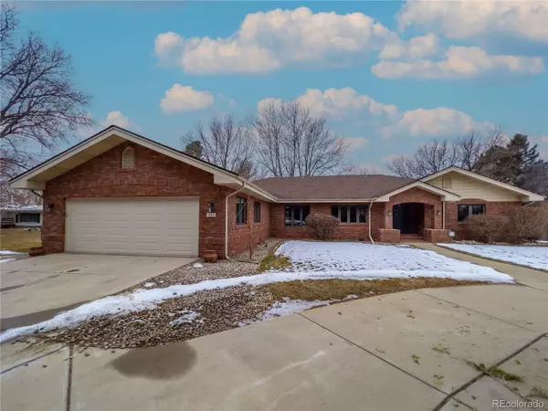 Longmont, CO 80501,811 Panorama CIR