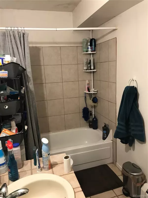 Denver, CO 80247,10150 E Virginia AVE #12-103