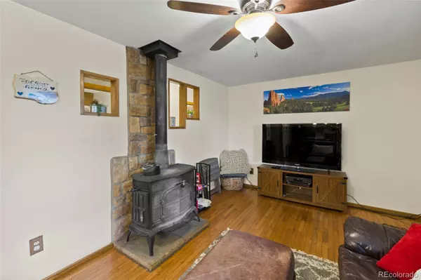 Florissant, CO 80816,1110 Pikes Peak DR