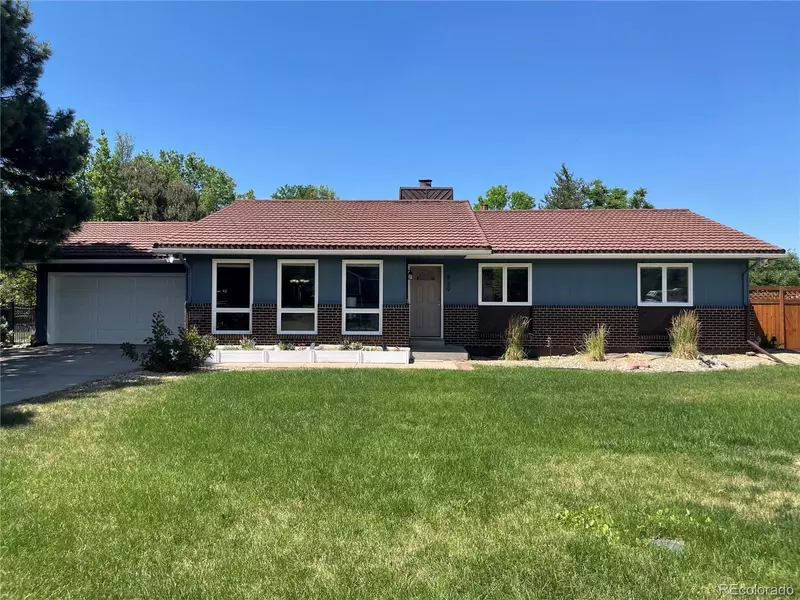 939 S Geneva ST, Aurora, CO 80247