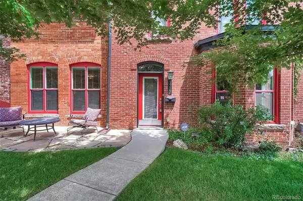 Denver, CO 80205,1717 E 22nd AVE