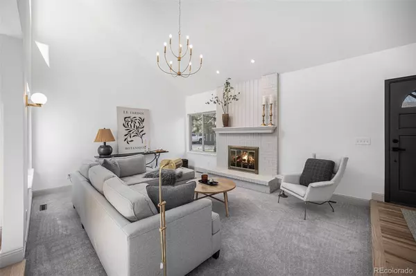 Centennial, CO 80112,7655 S Olive CIR